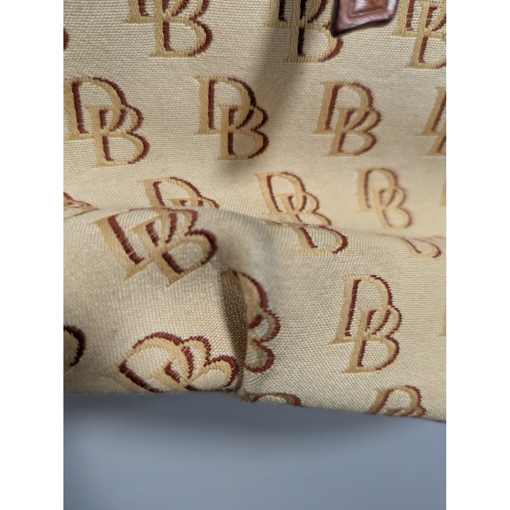 Womens Dooney & Bourke DB Monogram Beige Canvas Leather Satchel Shoulder Bag OS - Picture 3 of 5